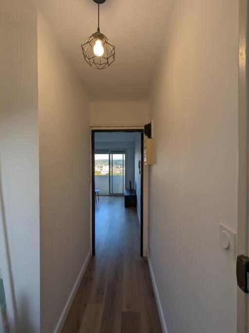 Apartment - Vue Imprenable Sur La Cite Medievale - Parking Gratuit - Climatise Carcassonne