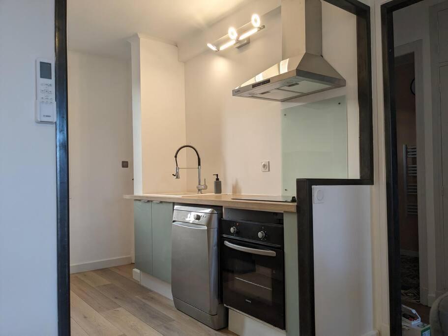 Appartement - Vue Imprenable Sur La Cite Medievale - Parking Gratuit - Climatise